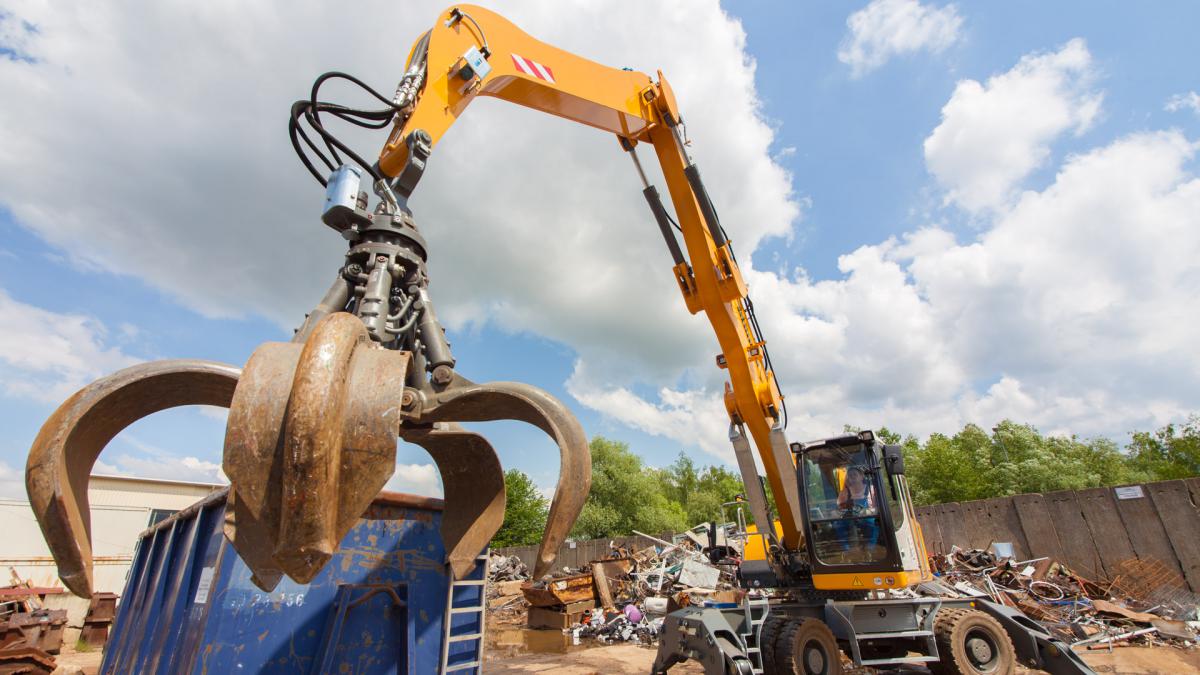 Mehrschalengreifer am Liebherr LH24